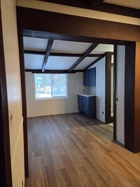 Building Photo - 309 W Main St