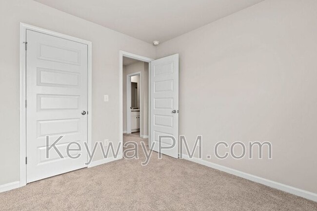 Building Photo - 2182 River Park Ct