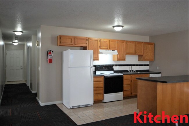 Building Photo - 115-117 South Plum