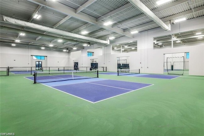 Building Photo - 18271 Ridgeline Dr