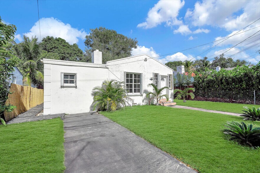 Building Photo - 47 NW 45th Ave