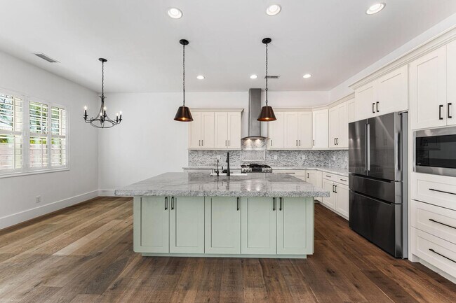 Building Photo - 4145 E Campbell Ave