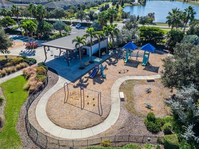 Building Photo - 5541 Del Coronado Dr