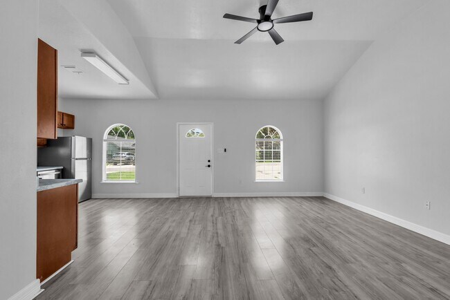 Building Photo - 16868 Kempwood