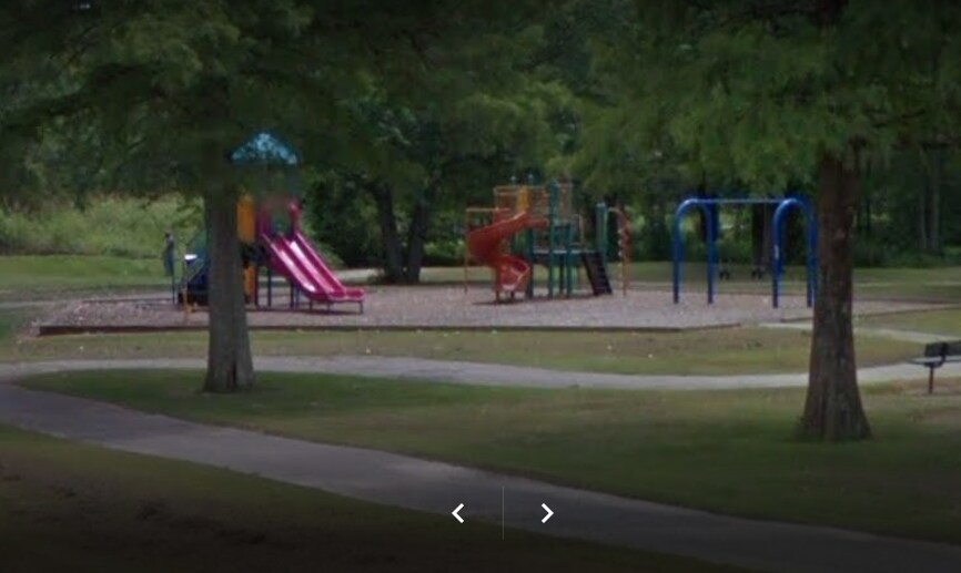 Lockwood Park - 320 Logan St