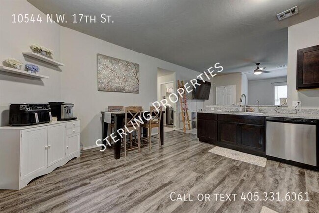 Building Photo - 10544 NW 17th St