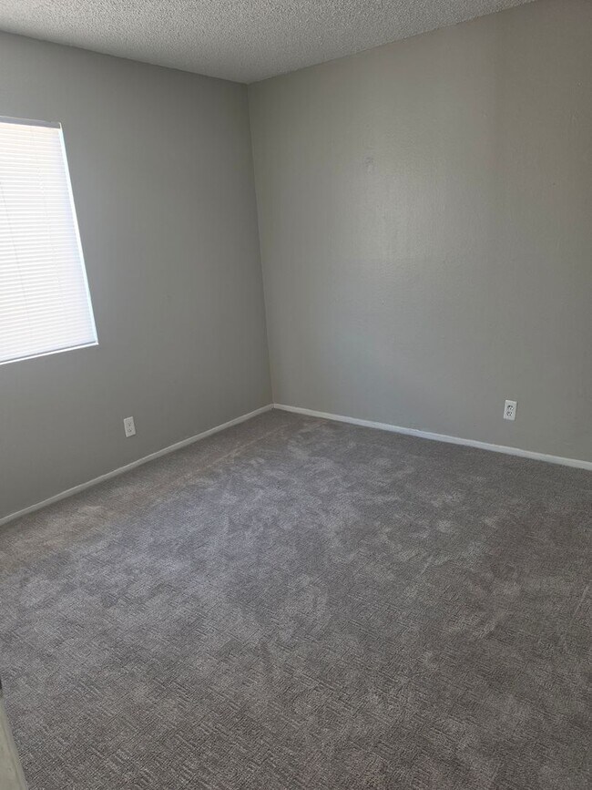 Building Photo - Beautiful 3bedroom/1 bath Home For Rent