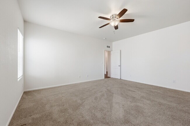 Building Photo - $2,295.95,  3 Bed, 2 Bath Home In Co Springs with Fenced in Yard!