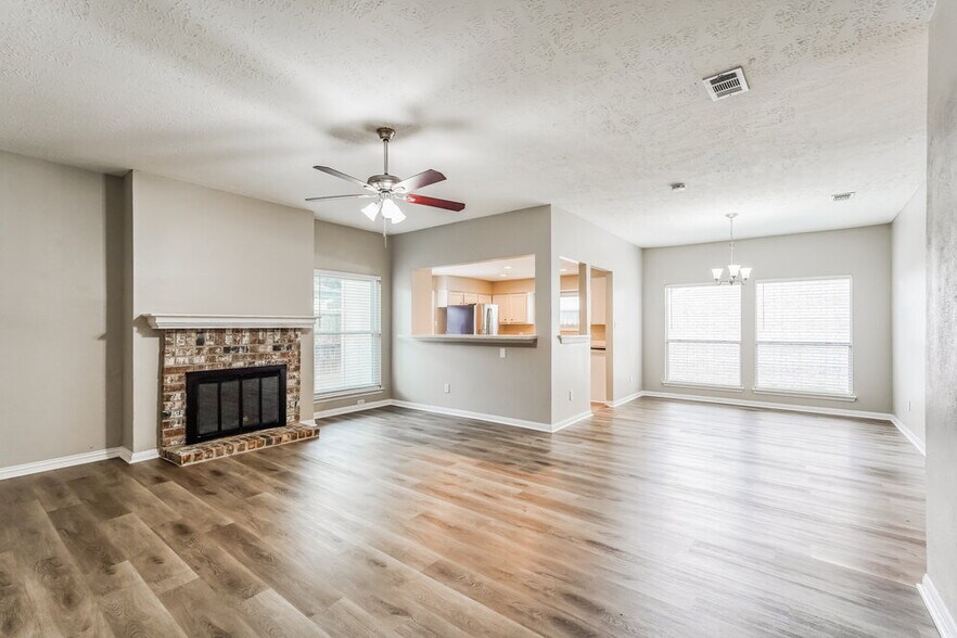 Building Photo - 8506 Deer Meadow Dr