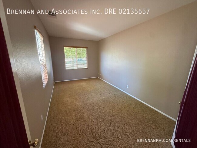 Building Photo - 2122 Corte Condesa