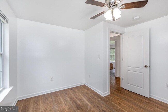 Building Photo - 6024 Stanfield Rd