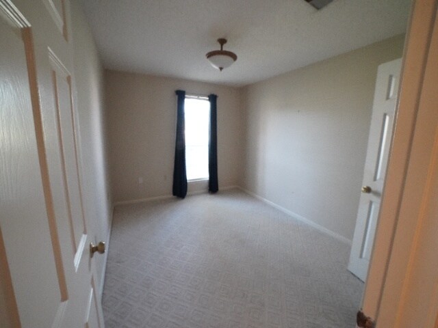 Building Photo - 1570 Heartwood Dr