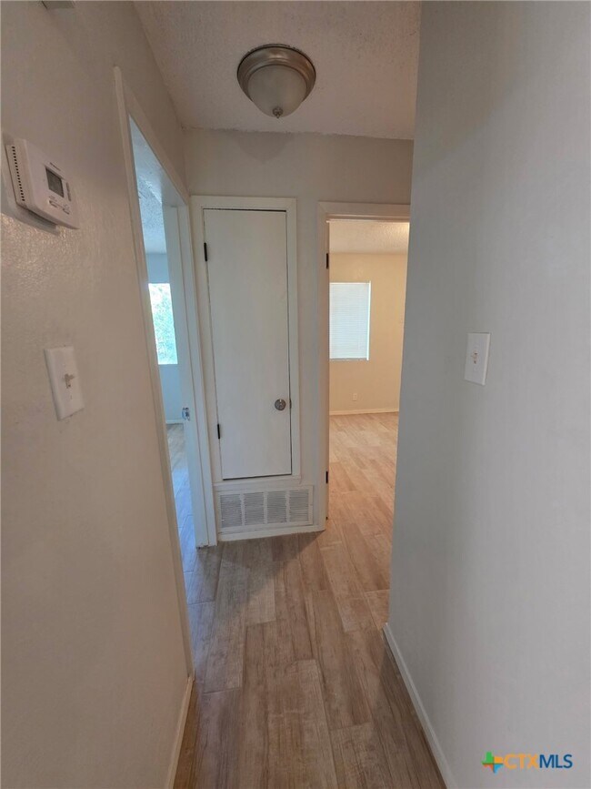 Building Photo - 2010 S 15th St