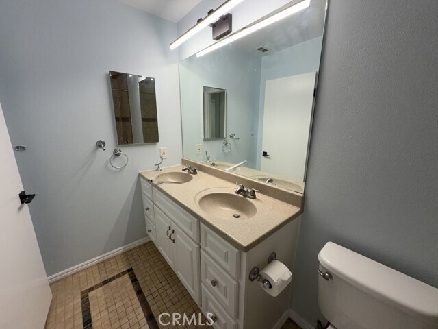 Building Photo - 28482 La Noche