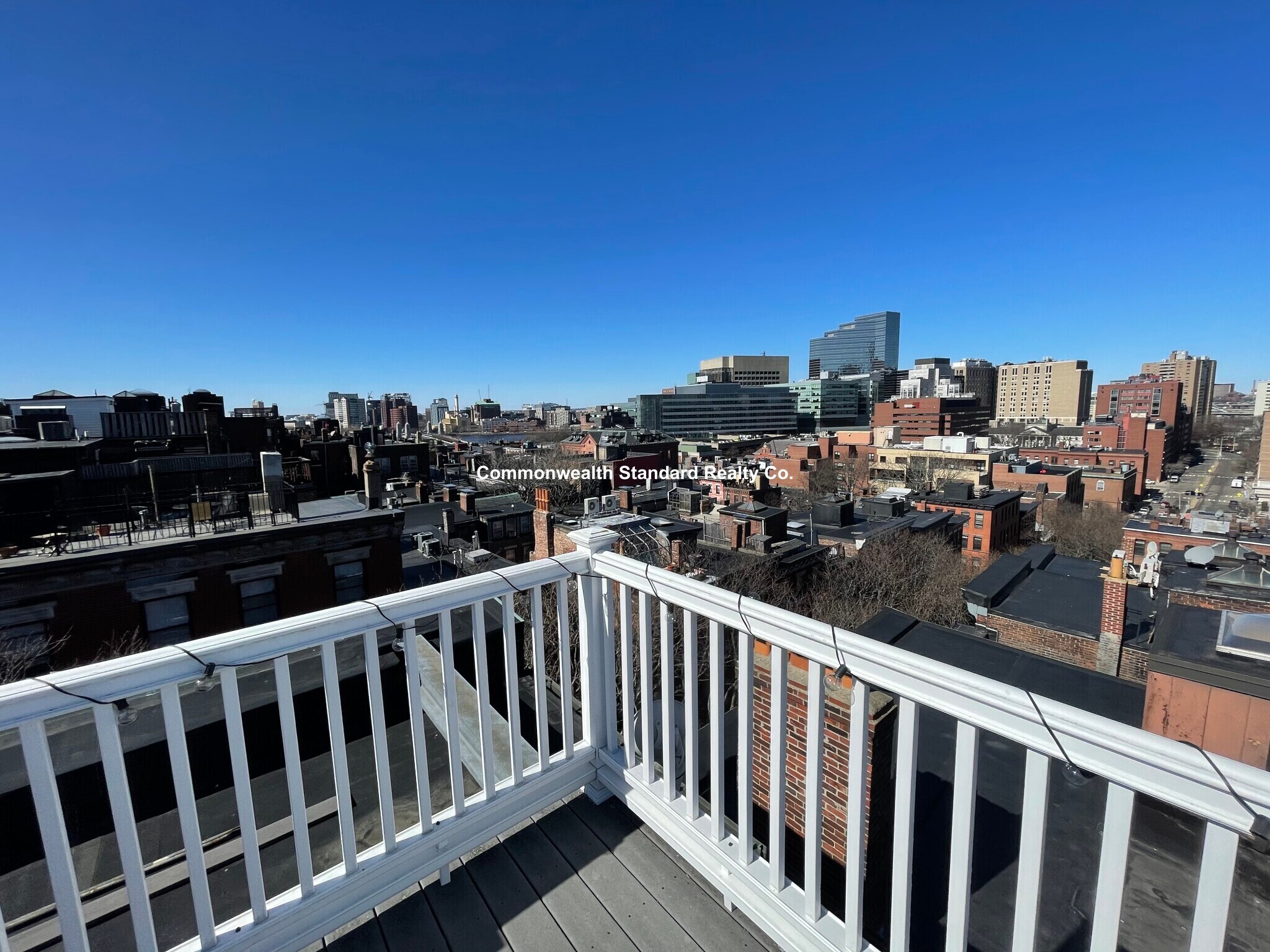 Building Photo - 15 Revere St