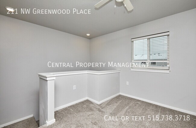 Building Photo - 211 NW Greenwood Pl
