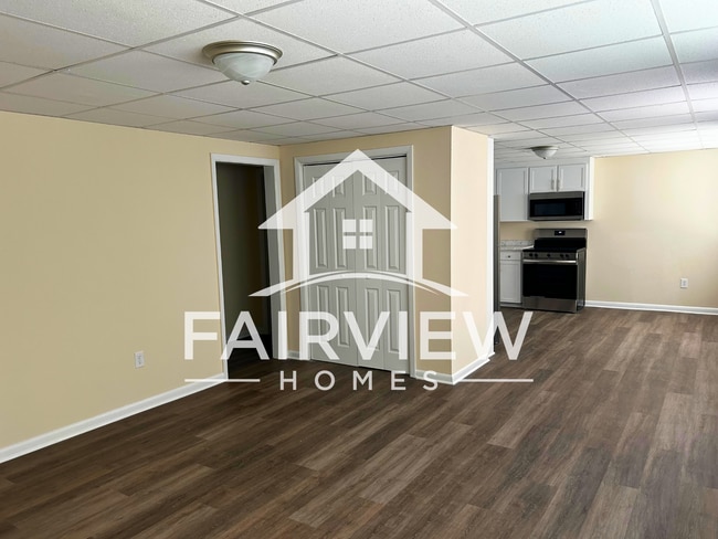 Building Photo - 150 Loch Ln