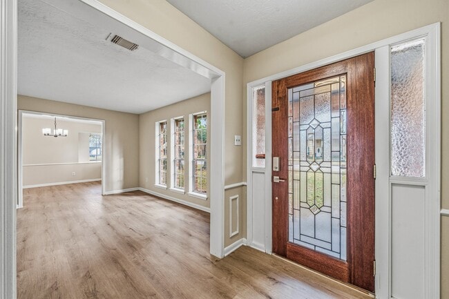 Building Photo - 119 Laura Ln