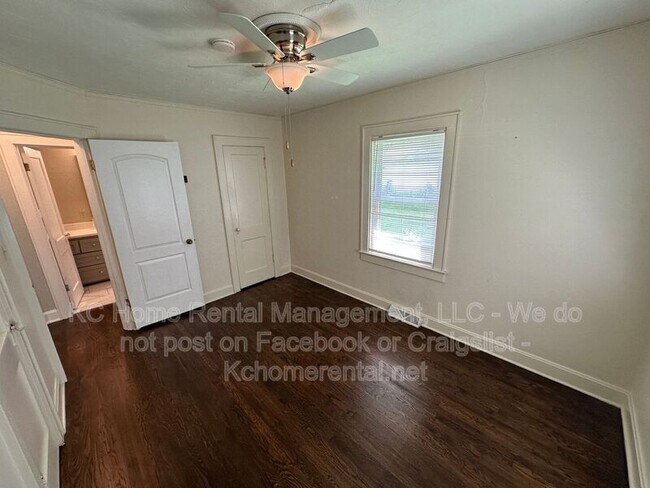 Building Photo - 6101 Fontana St