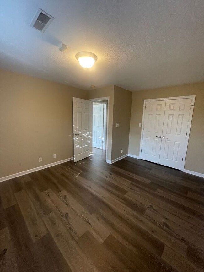 Building Photo - Spacious 3-Bedroom Townhouse in West Knoxv...