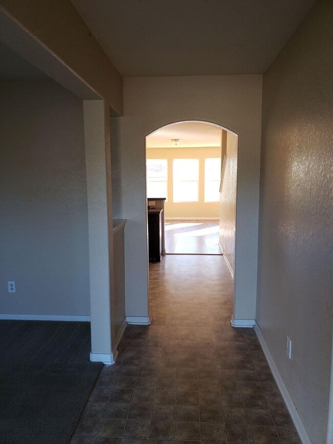 Building Photo - 15810 Sheldon Ridge Way