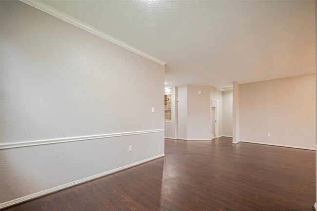 Building Photo - 4510 Sherwood Green Ct