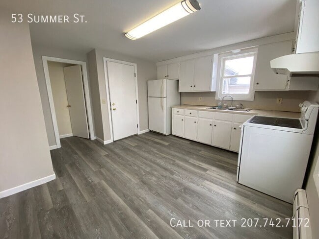 Building Photo - 51-53 Summer St