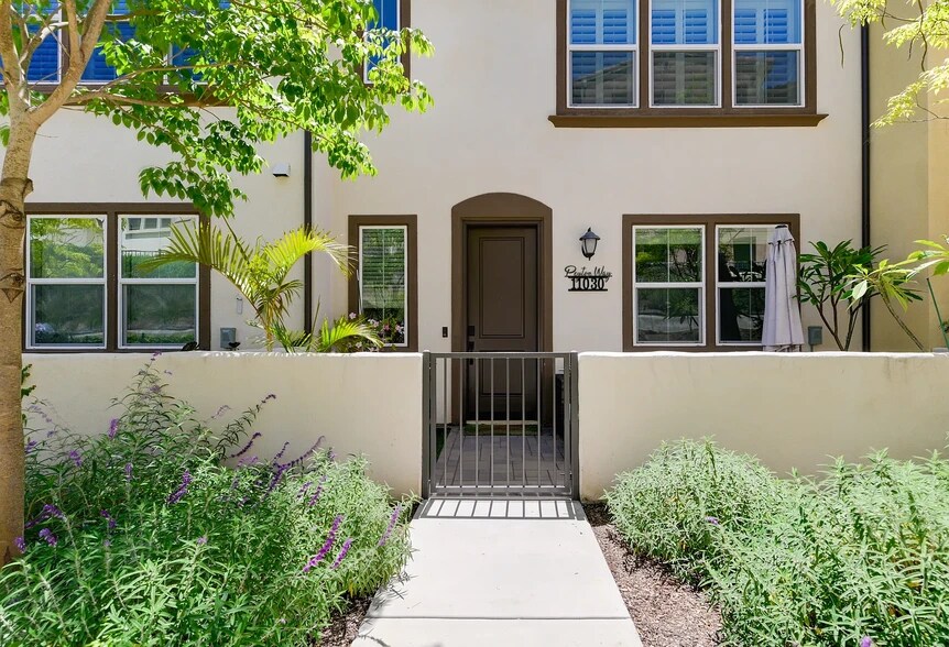 Building Photo - 11030 Peyton Way