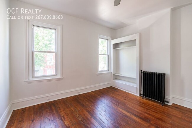 Building Photo - Three Bed Point Breeze Townhome