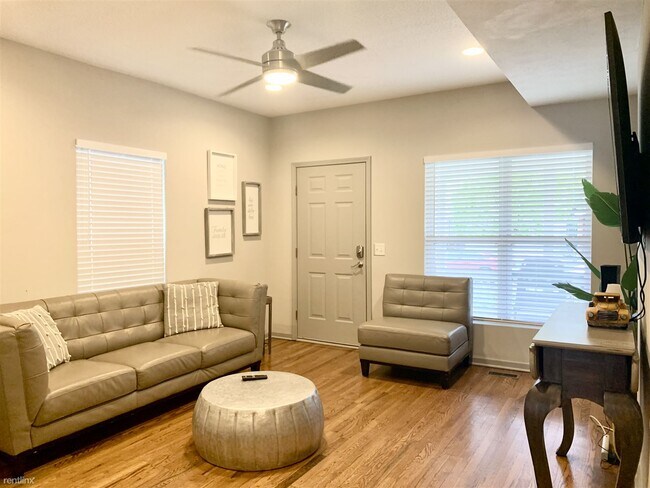 Building Photo - Room for Rent, 3 bath Duplex - 96 McMillen...