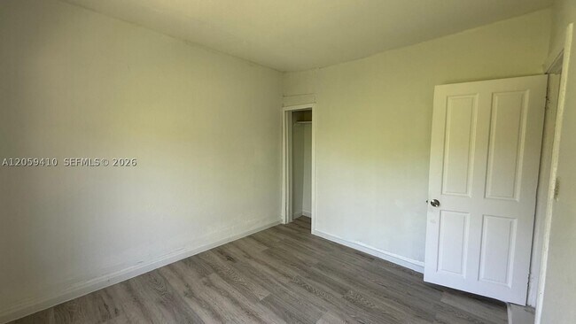 Building Photo - 836 NW 29th St