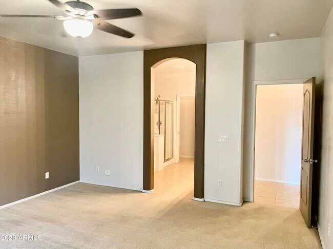Building Photo - 17456 W Ashley Dr