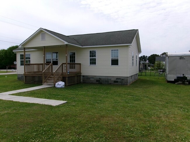 Building Photo - 3004 Church St