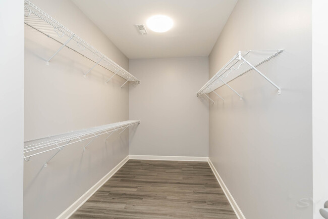 Building Photo - 1312 Shermer Rd