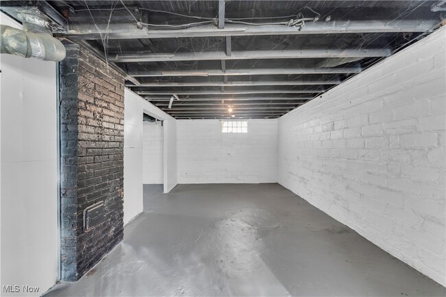 Building Photo - 8302 Pinegrove Ave