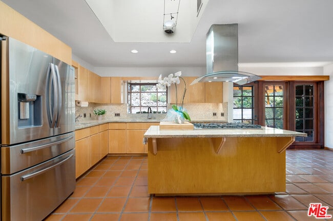 Building Photo - 5942 Paseo Cyn Dr