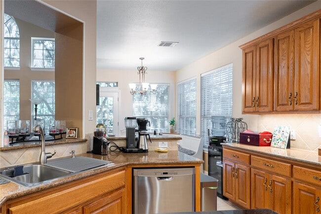 Building Photo - 9417 Jenaro Ct