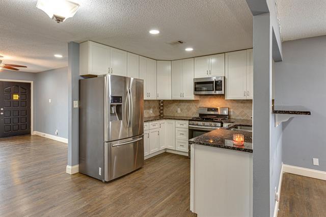 Building Photo - 9621 Rustown Dr