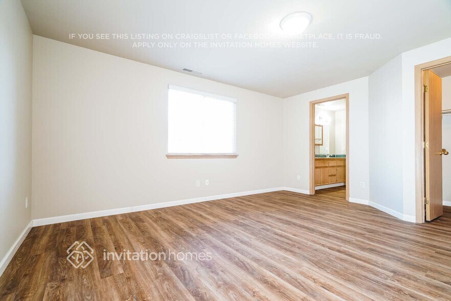 Building Photo - 20205 11th Ave Ct E