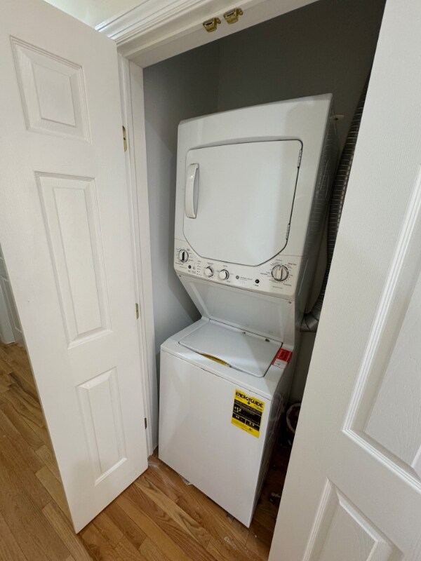 Building Photo - 30-32 N Terrace Ave