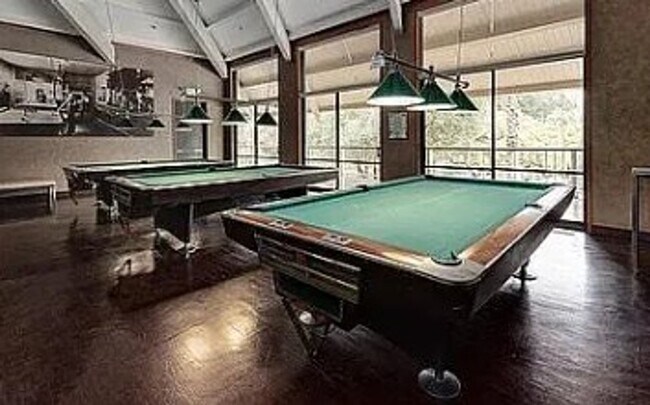 Building Photo - Best Value in Walnut Creek 1/1 - Pool, Hot Tub, Gym, et.