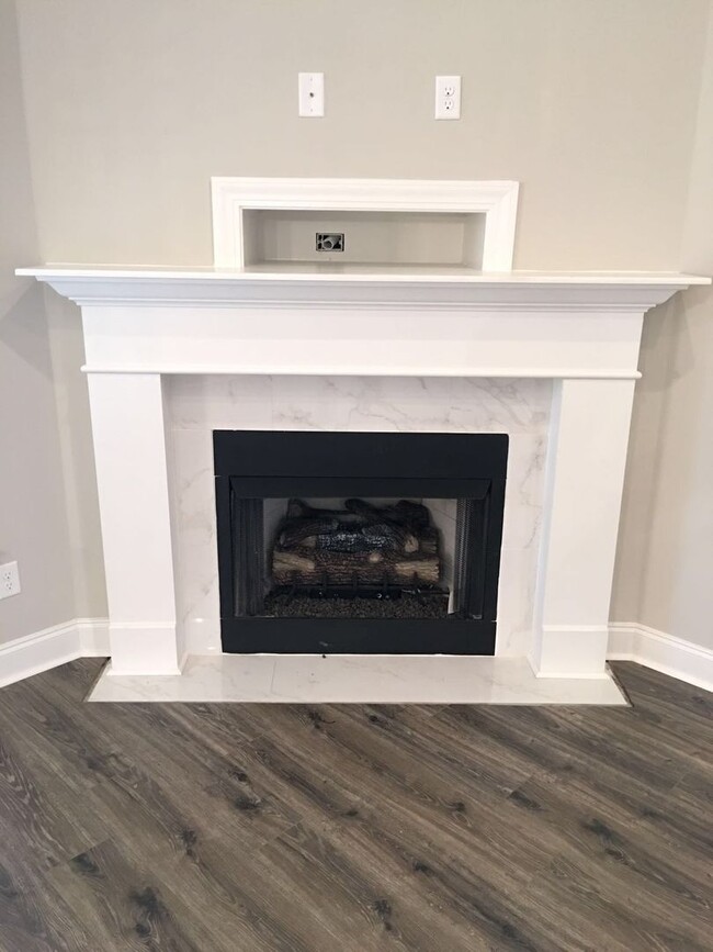Building Photo - Luxury Rental Home in Horn Lake!