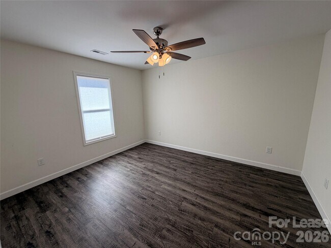 Building Photo - 4032 Eugene Dr