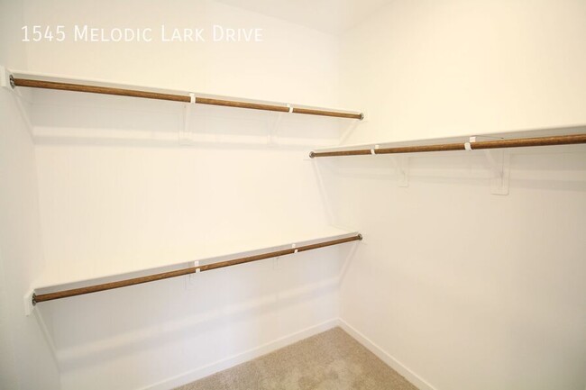 Building Photo - 1545 Melodic Lark Dr