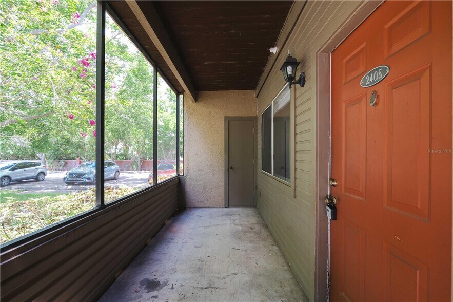 Building Photo - 10263 Gandy Blvd N