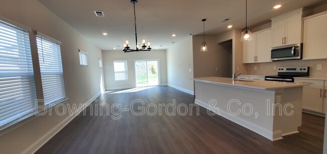 Building Photo - 4941 Trail Ridge Ct