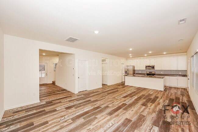 Building Photo - 1531 Antioch Dr