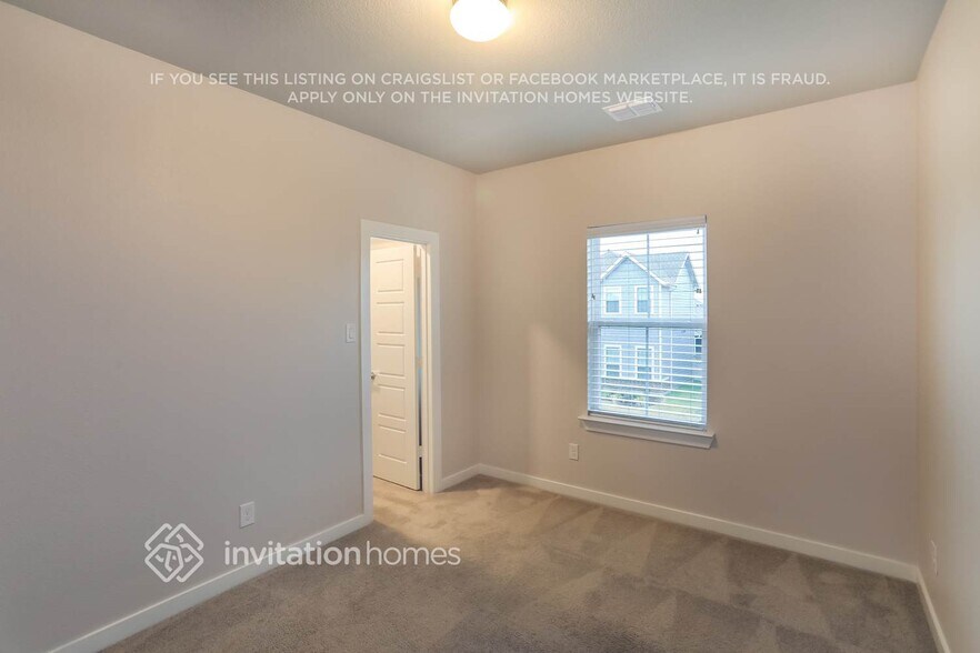 Building Photo - 2533 Stella Ln