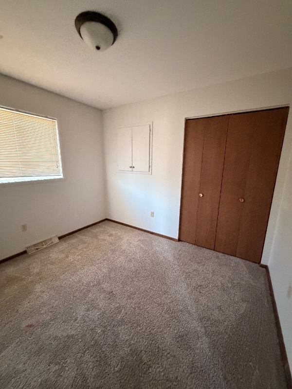 Building Photo - 1063 5th Ave NW