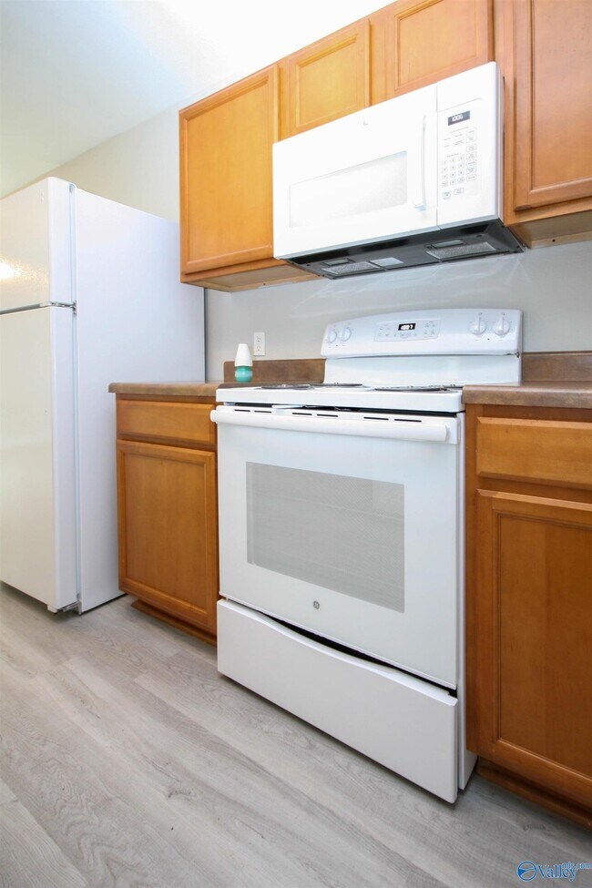 Building Photo - 138 Bayside Ln